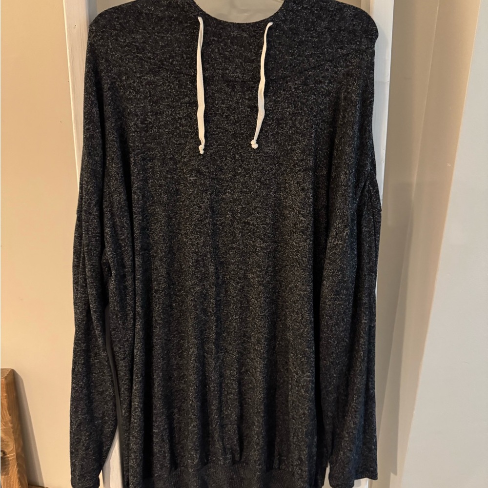 Cozy Black Hoodie Express Size L
